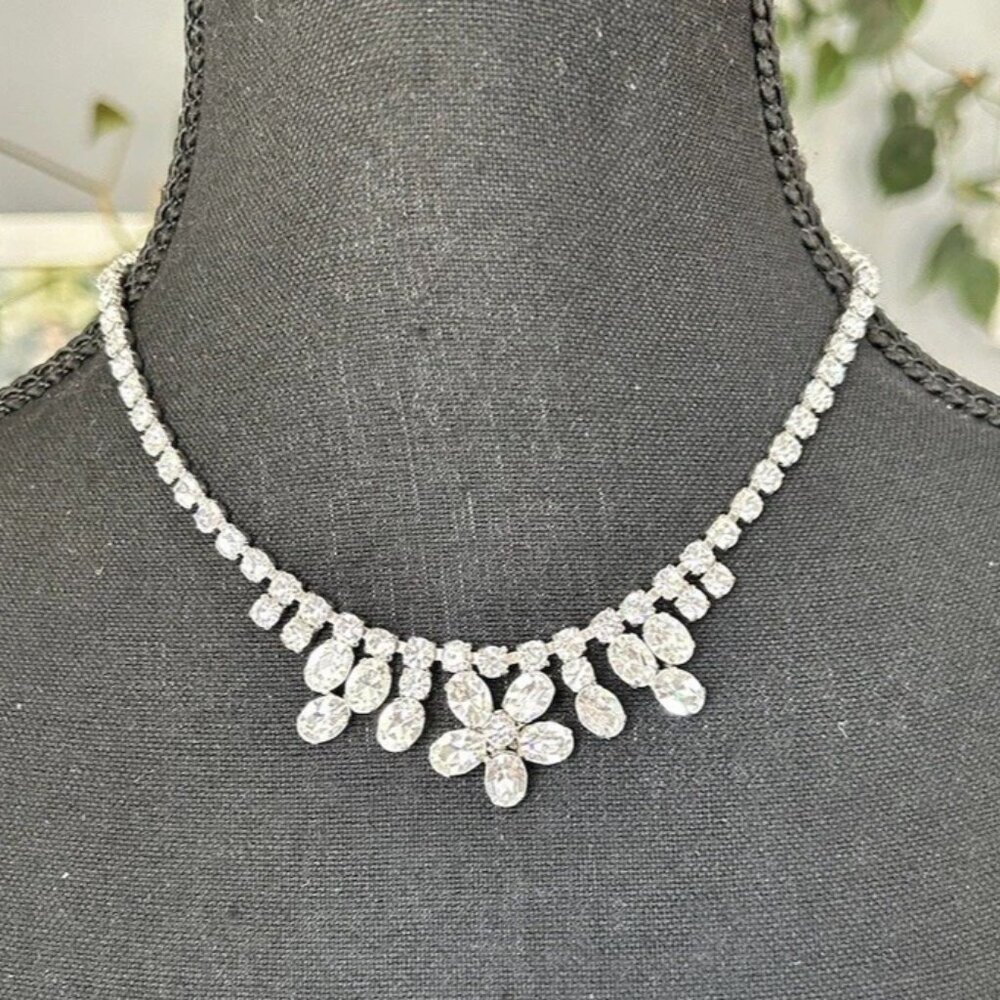 Vintage Austrian Crystal Clear Rhinestone Necklace Flowers Made In Austria